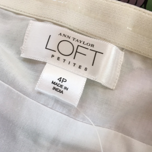 NWT Ann Taylor Loft Strapless Sleeveless Purple Flowers Lined Top 4 Petite 4 P - Picture 7 of 8